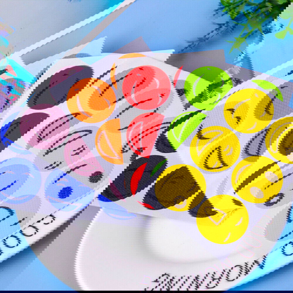 Mosquito repellent stickers - Afterschool Fun